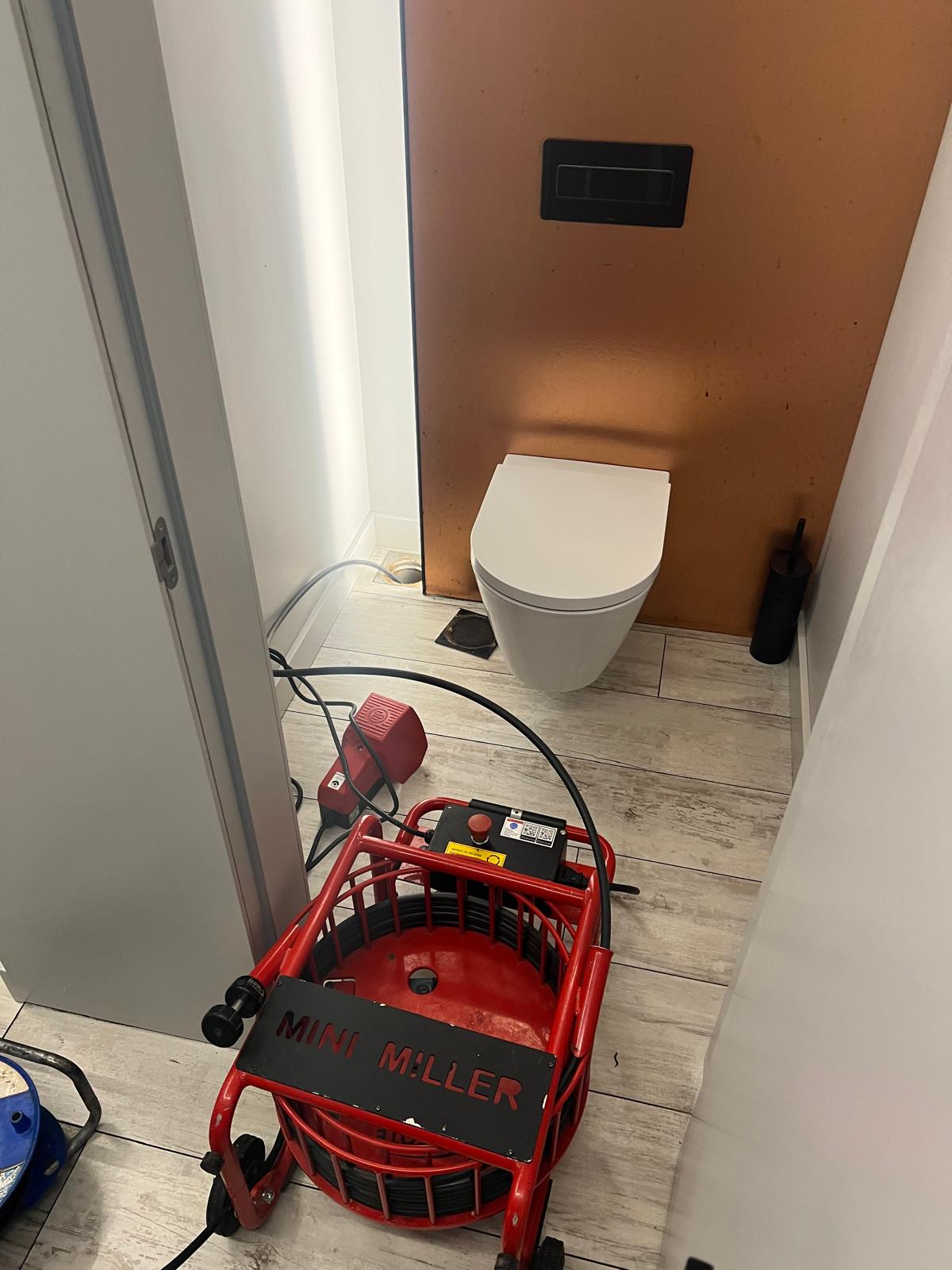 Profesionali kanalizacijos valymo įranga